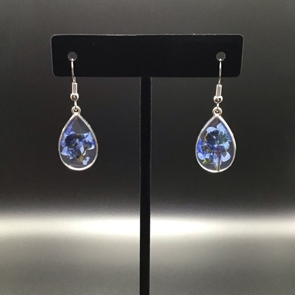 Jewelry - Forget-Me-Not Flower Earrings